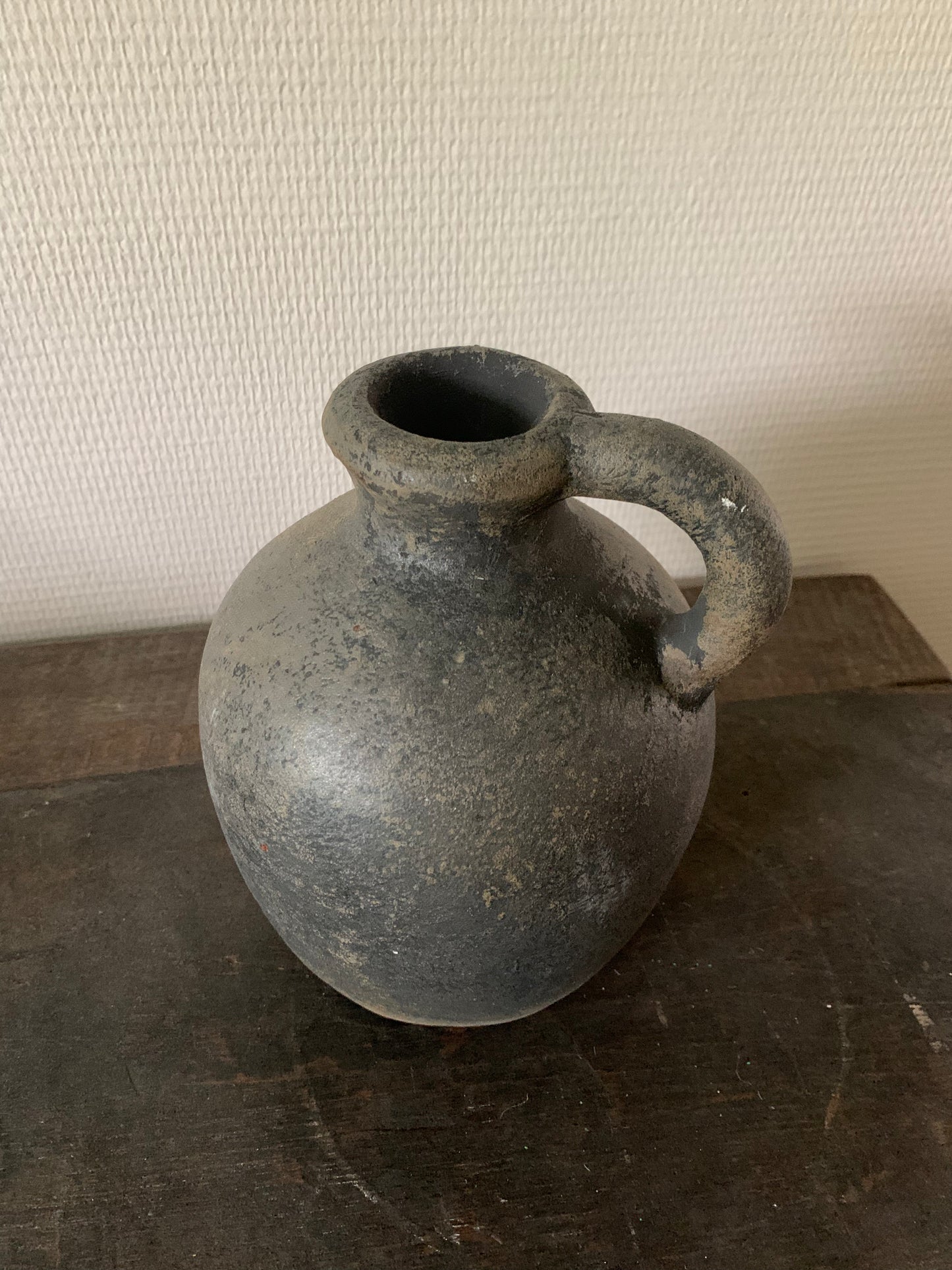 Grijze vaas aardewerk