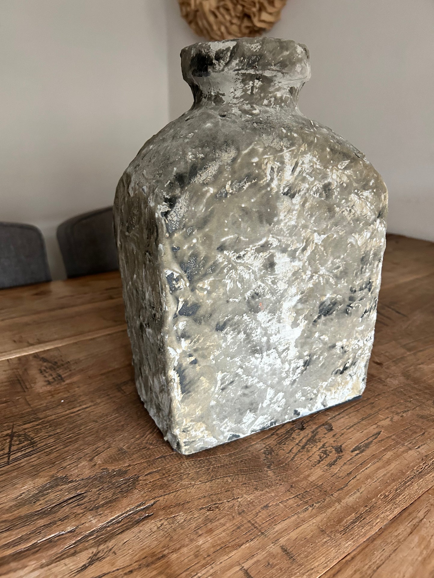 🌿 Beige-groene vaas in landelijke stijl L