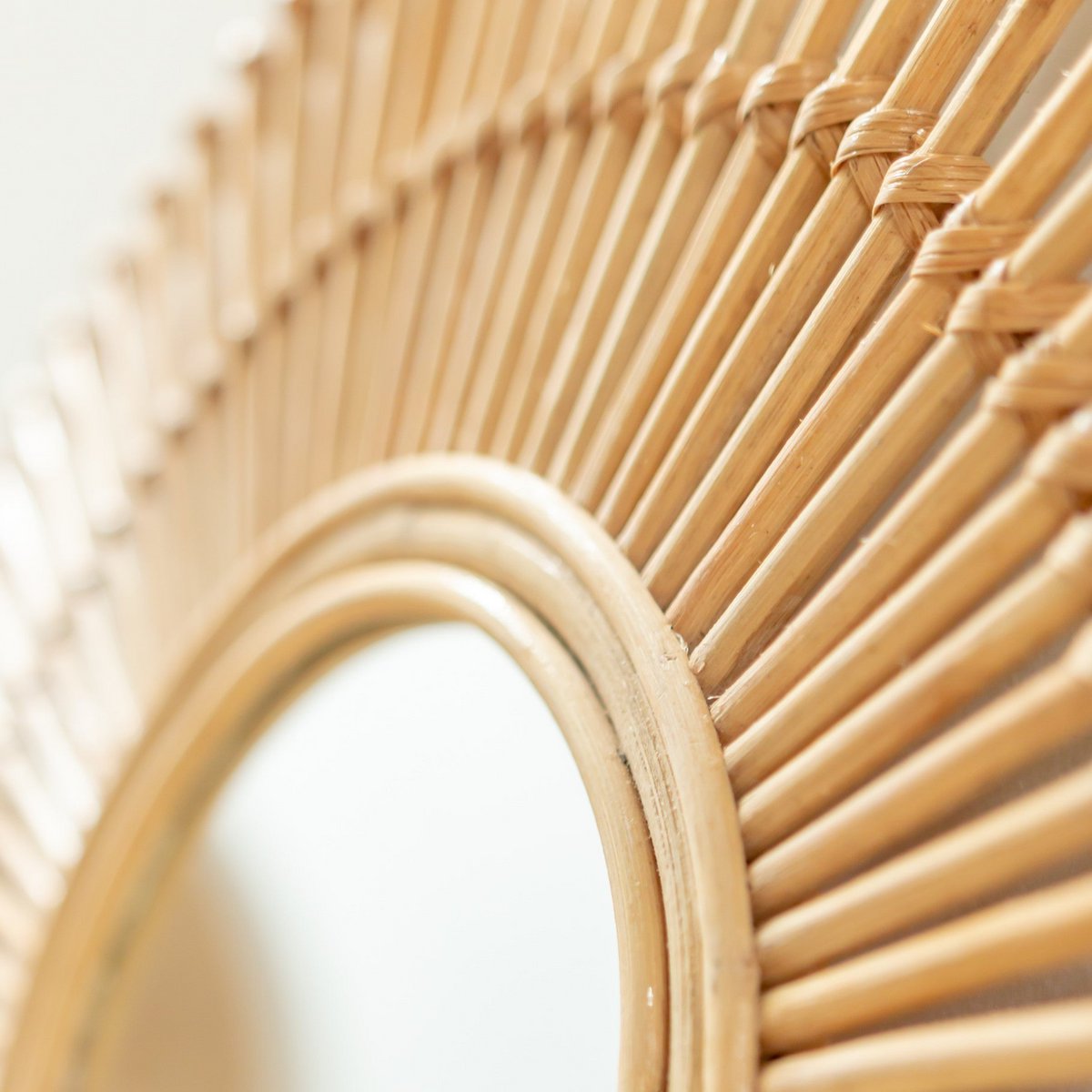 Ronde Rotan WandSpiegel BUMI (58 cm)