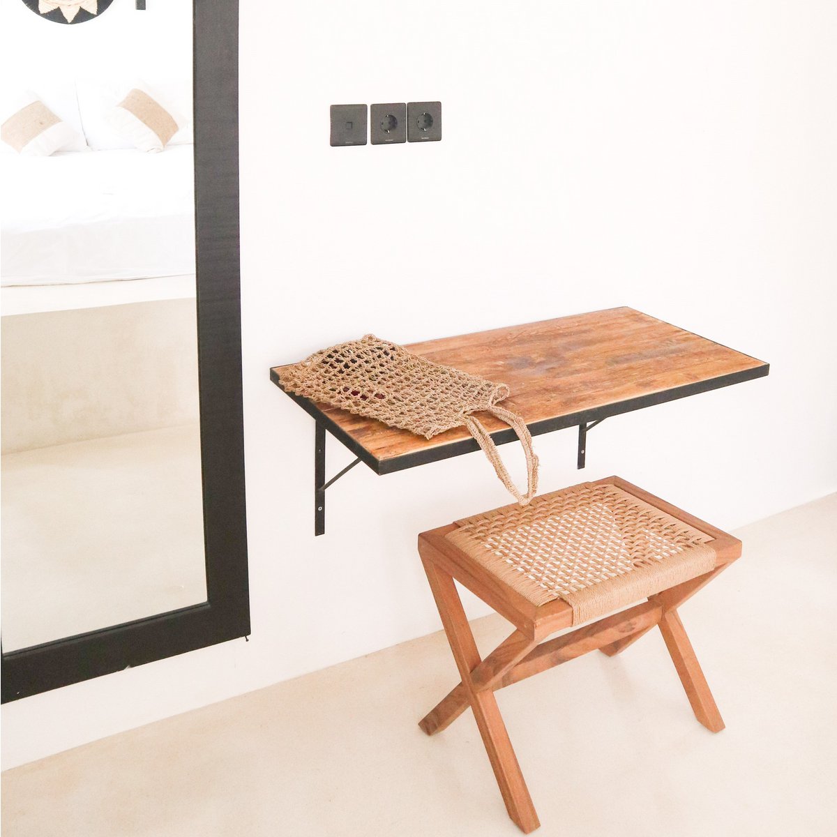 Houten kruk INDRA