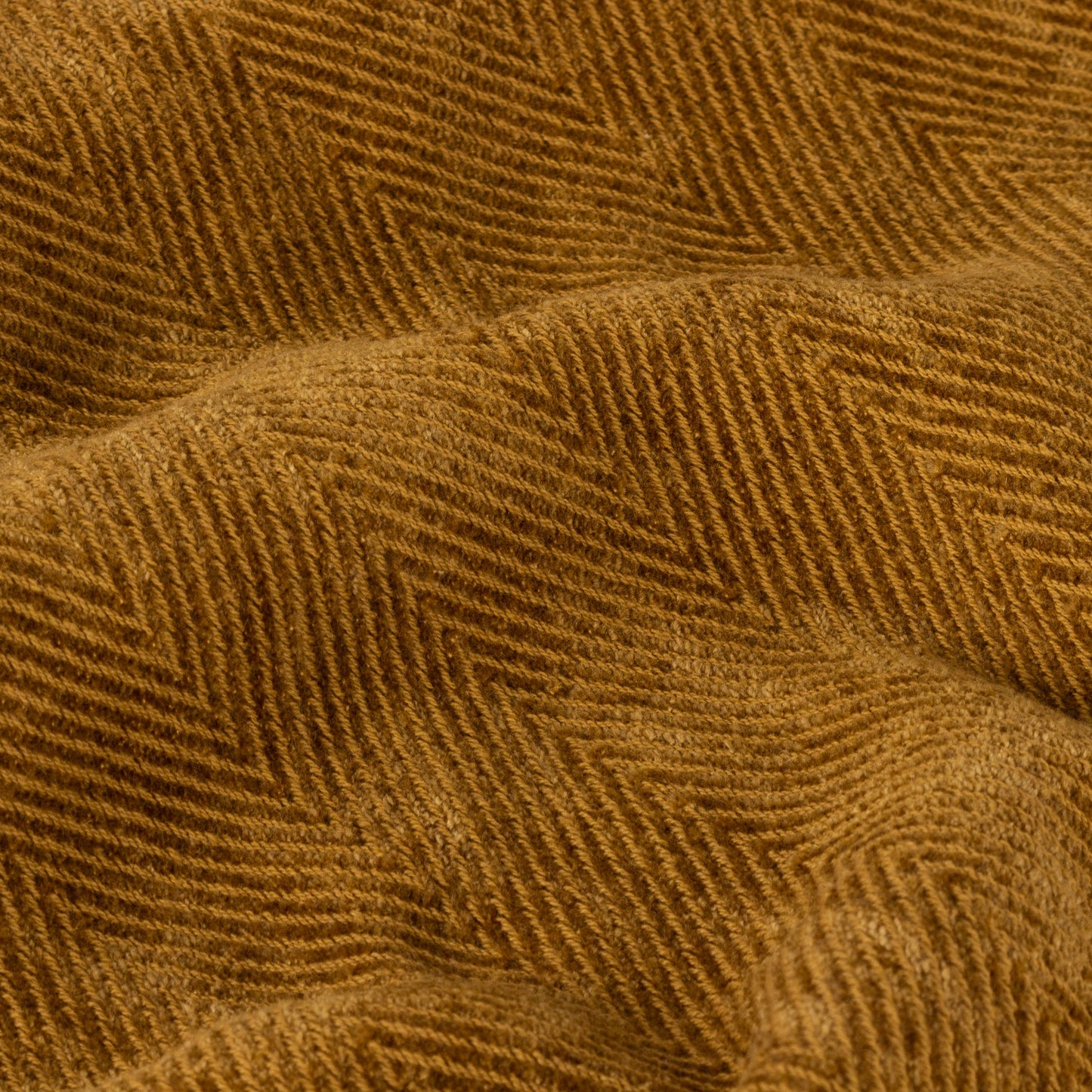 Harri Throw, Honey