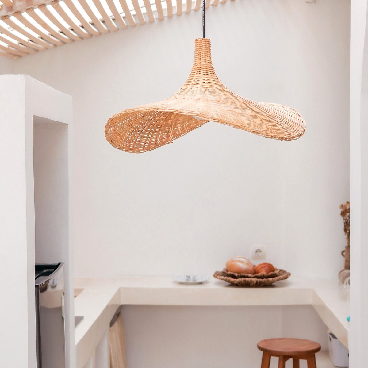 Rotanlamp SAYAN trechtervormige hanglamp (2 maten)
