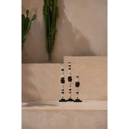 De Geldschelp op Standaard - Zwart Wit - L