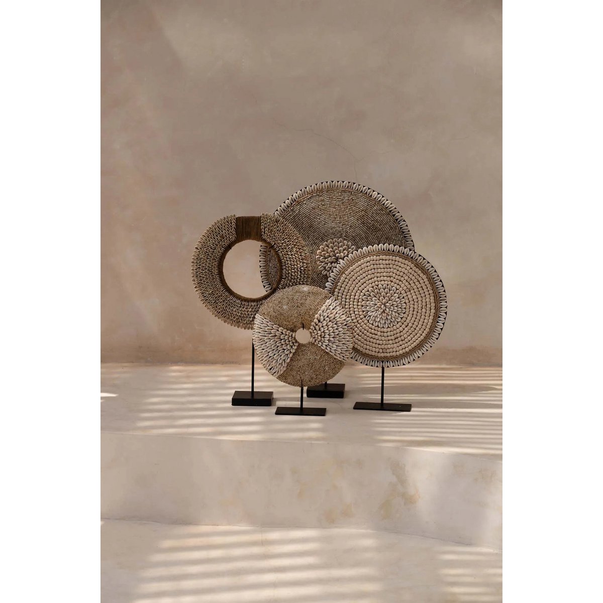 De Doh Nuts op standaard - natuurlijk wit