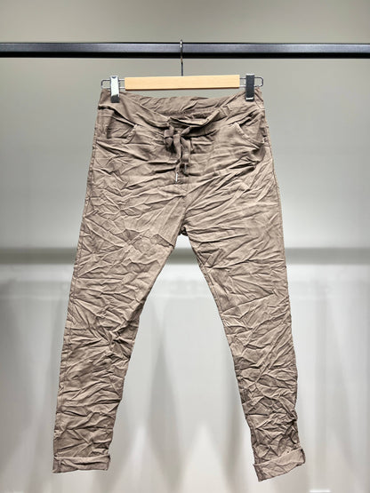 Comfortabele Jeggingbroek van stretchviscose met trekkoord