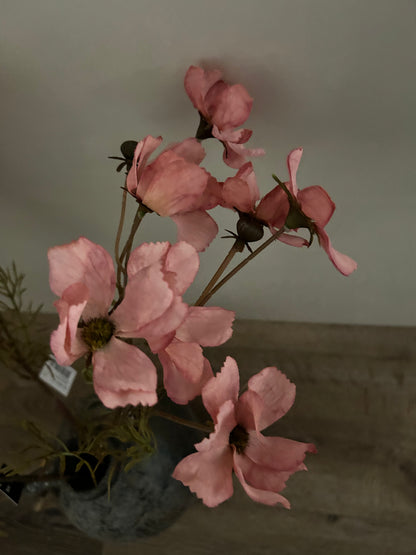 Kunstbloem Roze Cosmos – Tijdloze Zachtheid