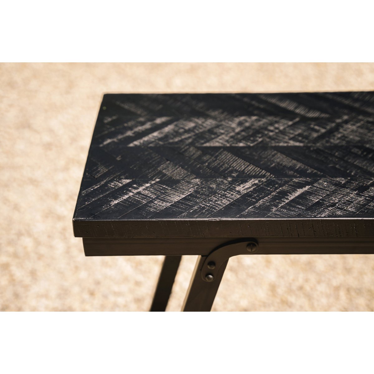 De Herringbone Hoge Tafel - Zwart - 140 cm