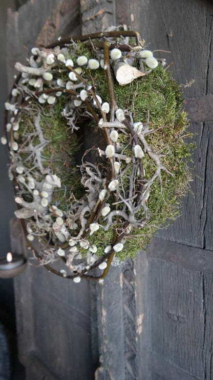 Krans voor Pasen katjes takken & Mos Krans 40 cm