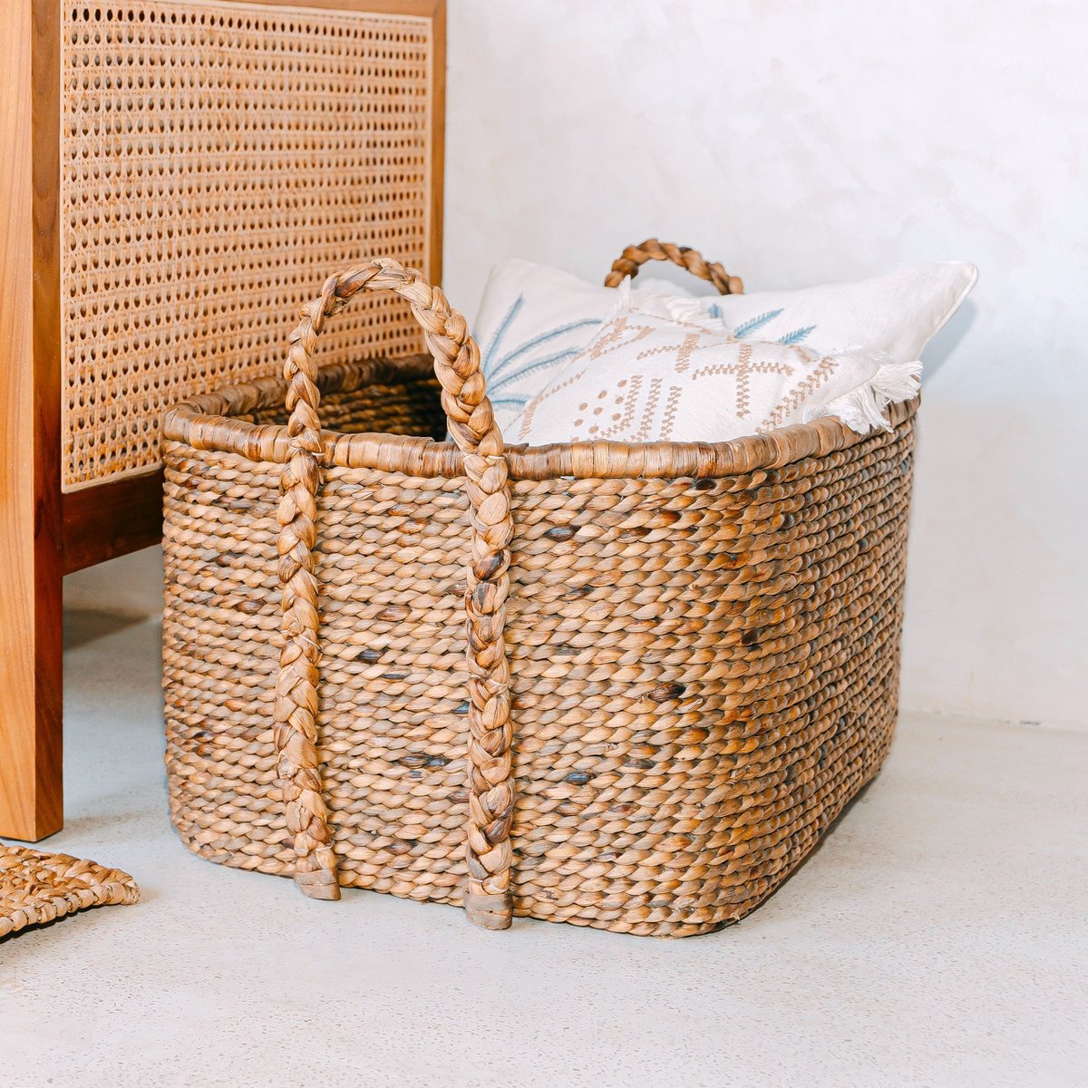Vierkante boho mand (2 maten) Mentari