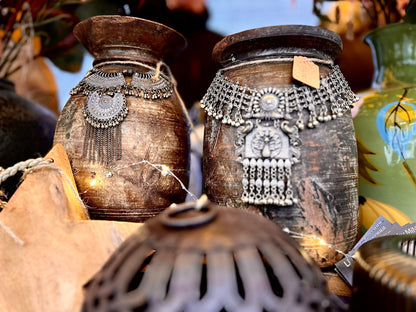 Nepalese pot met ketting