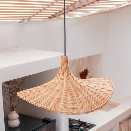 Rotanlamp SAYAN trechtervormige hanglamp (2 maten)