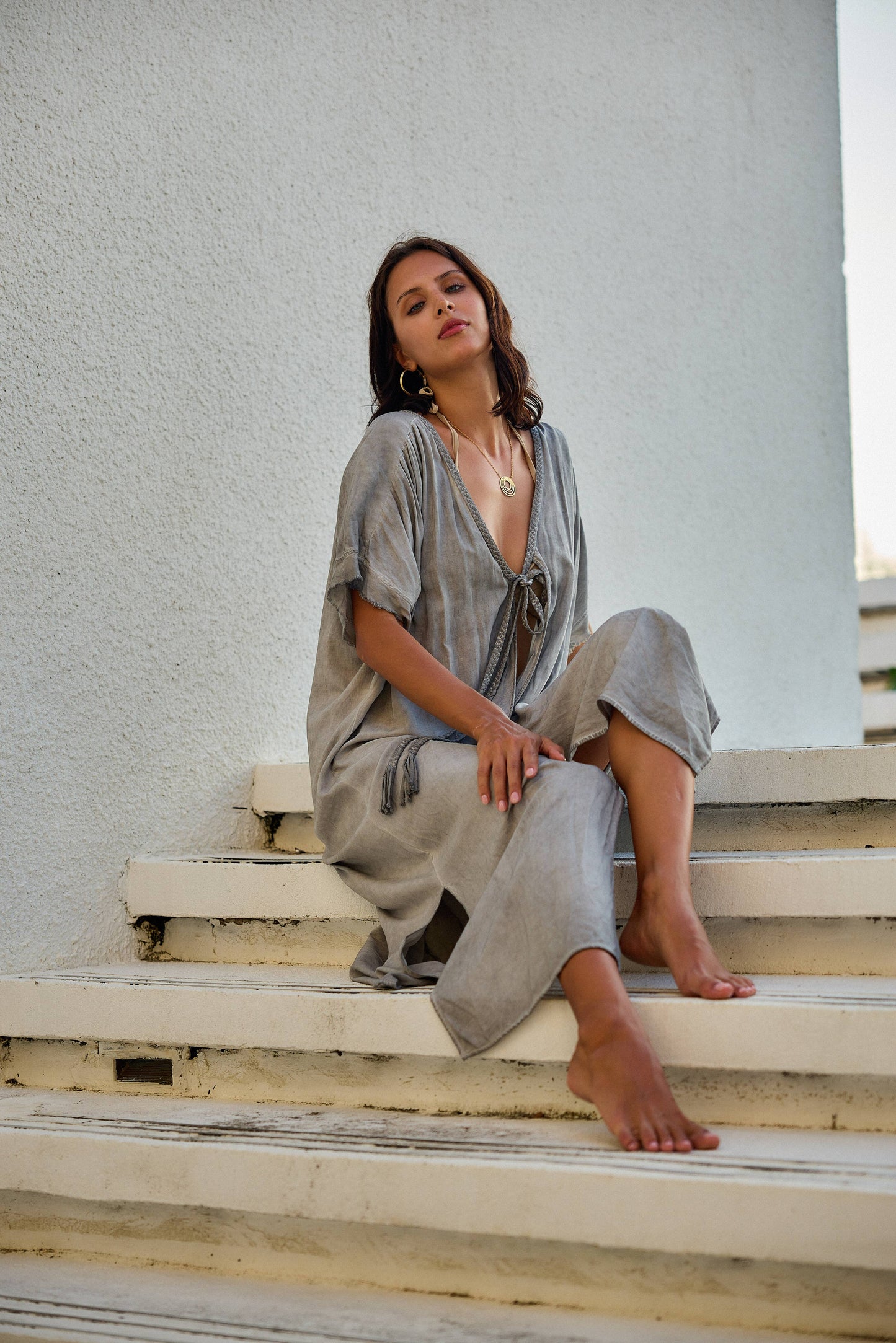 Verbleekte kimono-jurk – elegant & moeiteloos vrouwelijk licht grijs